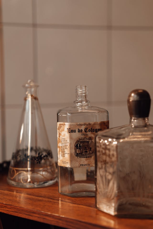 Pequeños frascos de perfume